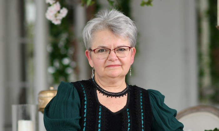 A (le)építő kritika